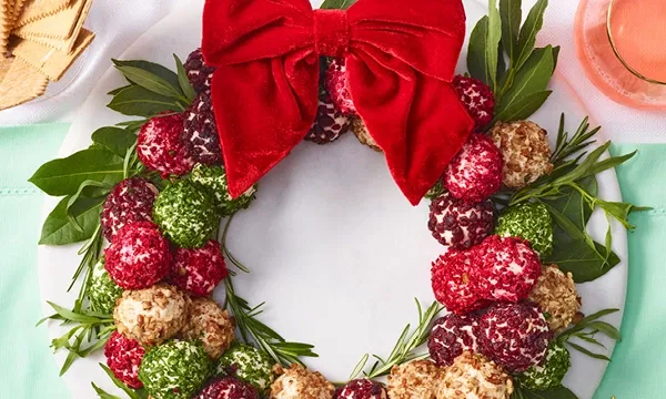 Mini Cheese Ball Wreath
