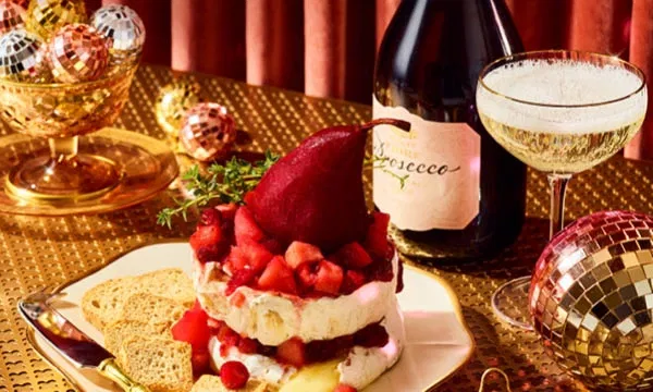 Winter Fruit Chutney-Stuffed Brie