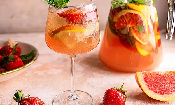 Grapefruit-Rosé Sangria