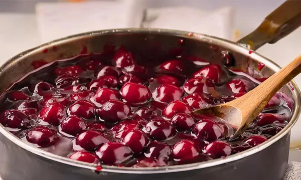 Homemade Cherry Pie Filling